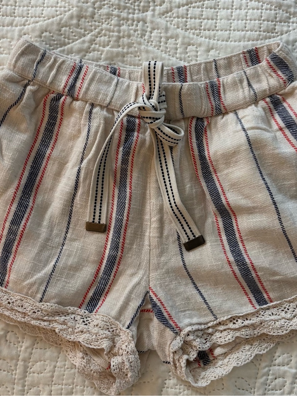aerie Cream Striped Pull On Shorts with Lace Trim Size XS